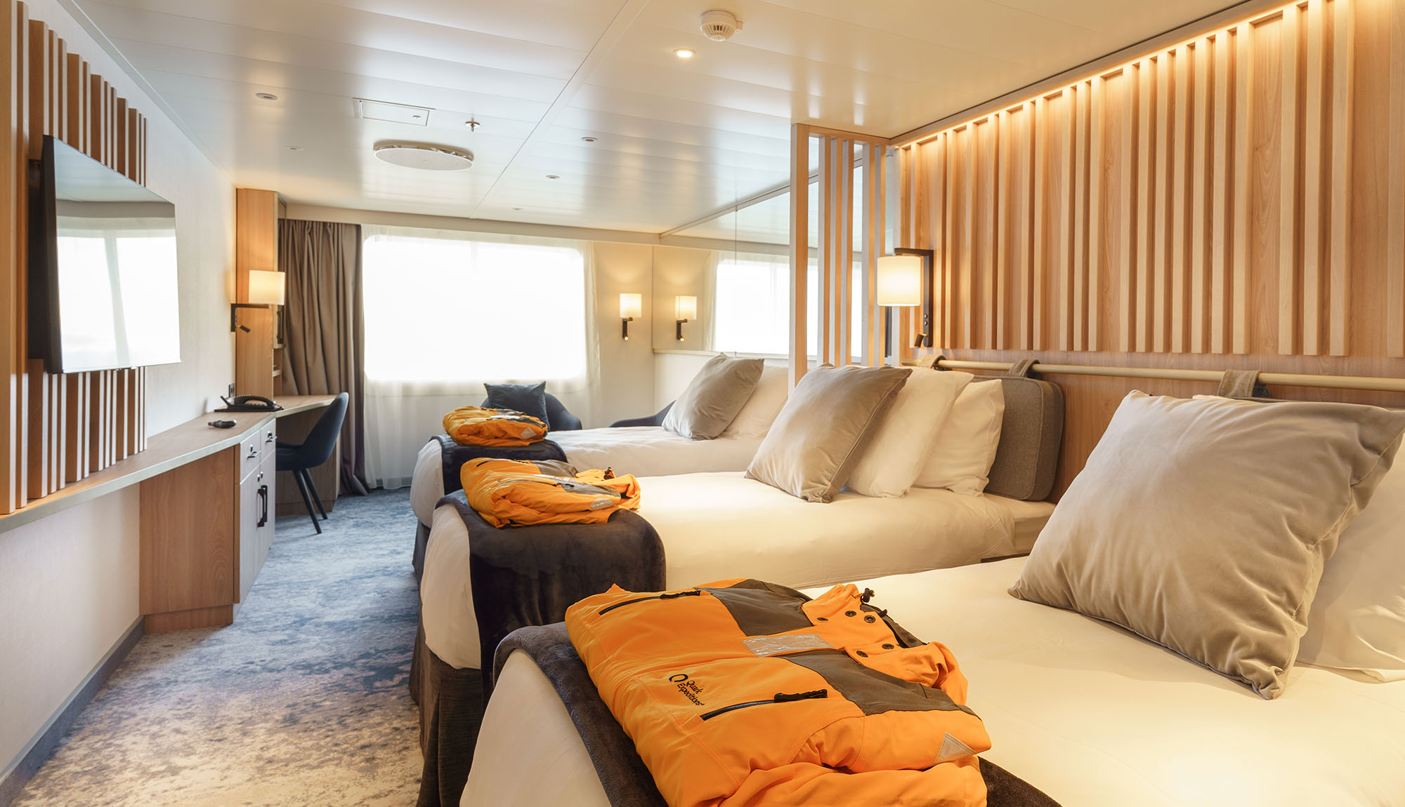 Quark Expeditions - Ultramarine - Explorer Triple