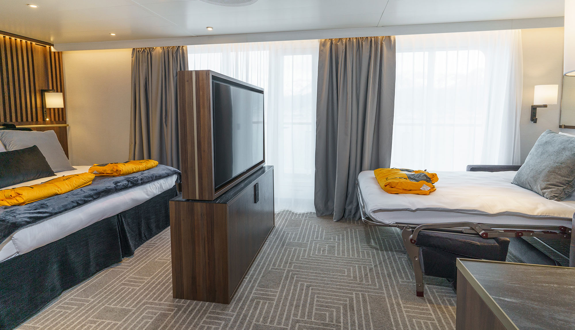 Quark Expeditions - Ultramarine - Terrace Suite