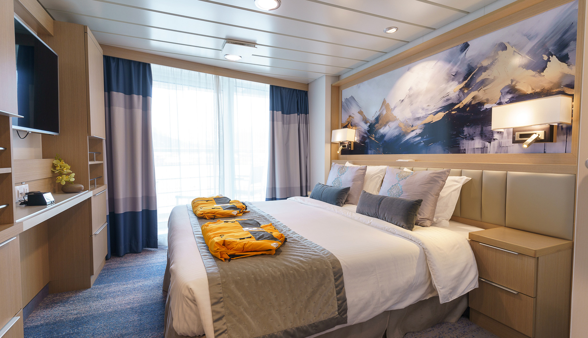 Quark Expeditions - Ocean Explorer - Deluxe Veranda