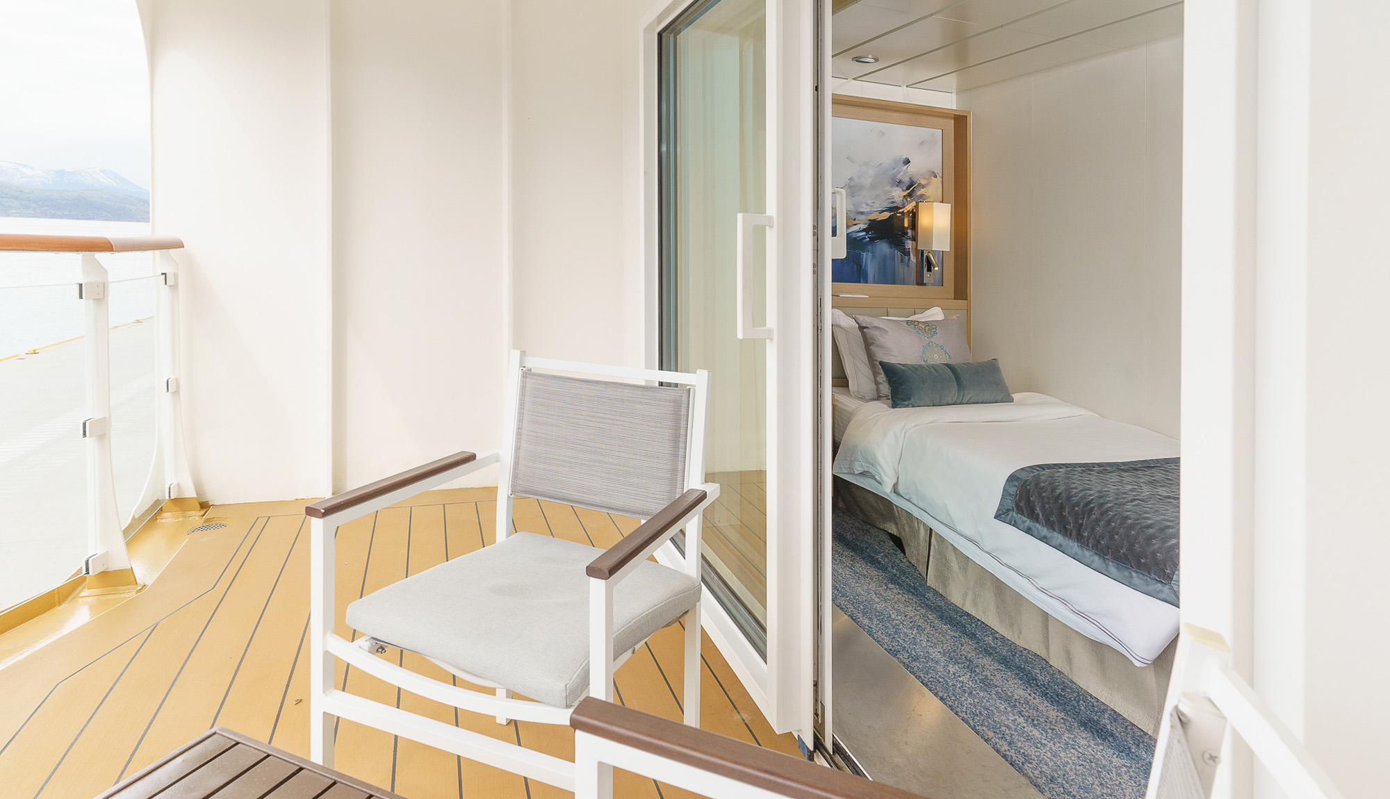 Quark Expeditions - Ocean Explorer - Solo Veranda