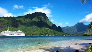 Crystal Serenity in Moorea