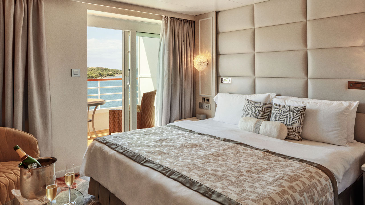 Aquamarine Veranda Suite