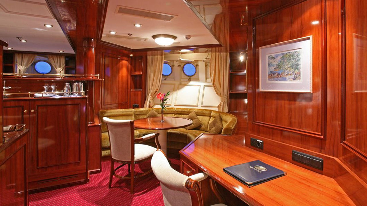 Royal Clipper Suite