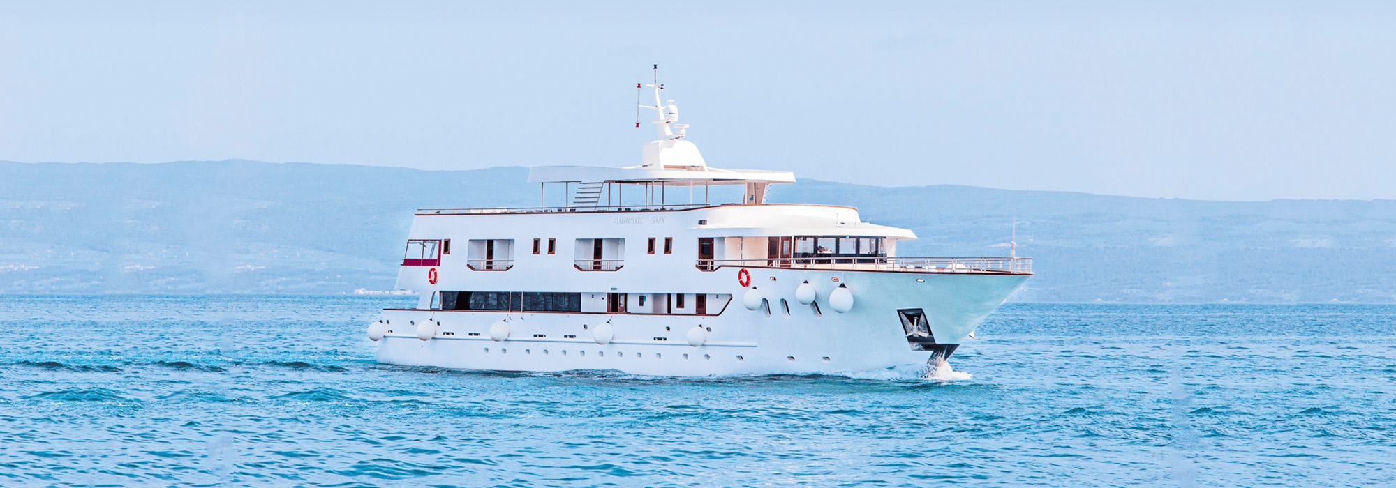 Riviera Travel - Adriatic Sun - yacht exterior