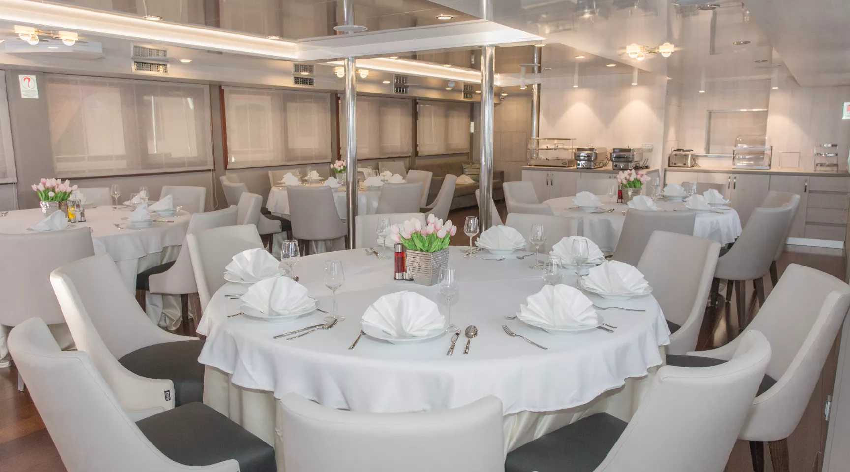 Riviera Travel - Adriatic Sun - Restaurant