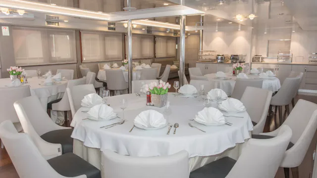 Riviera Travel - Adriatic Sun - Restaurant