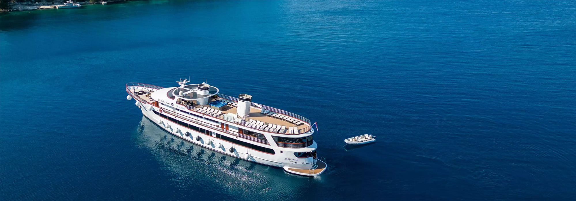 Riviera Travel - MS Stella Maris - Yacht exterior