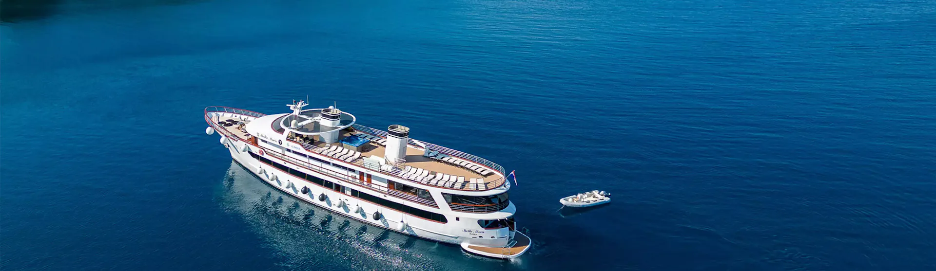 Riviera Travel - MS Stella Maris - Yacht exterior
