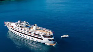 Riviera Travel - MS Stella Maris - Yacht exterior