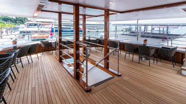 Riviera Travel - Adriatic Sky - Al Fresco Lounge