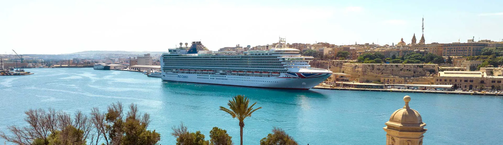 P&O Azura in Malta
